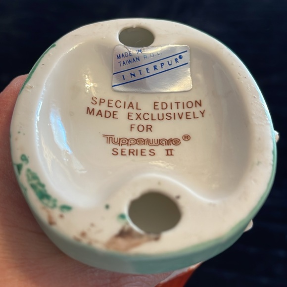 1960s Series II TUPPERWARE Consultant Award FIGURINE Interpur EUC w Sicker - Picture 8 of 10